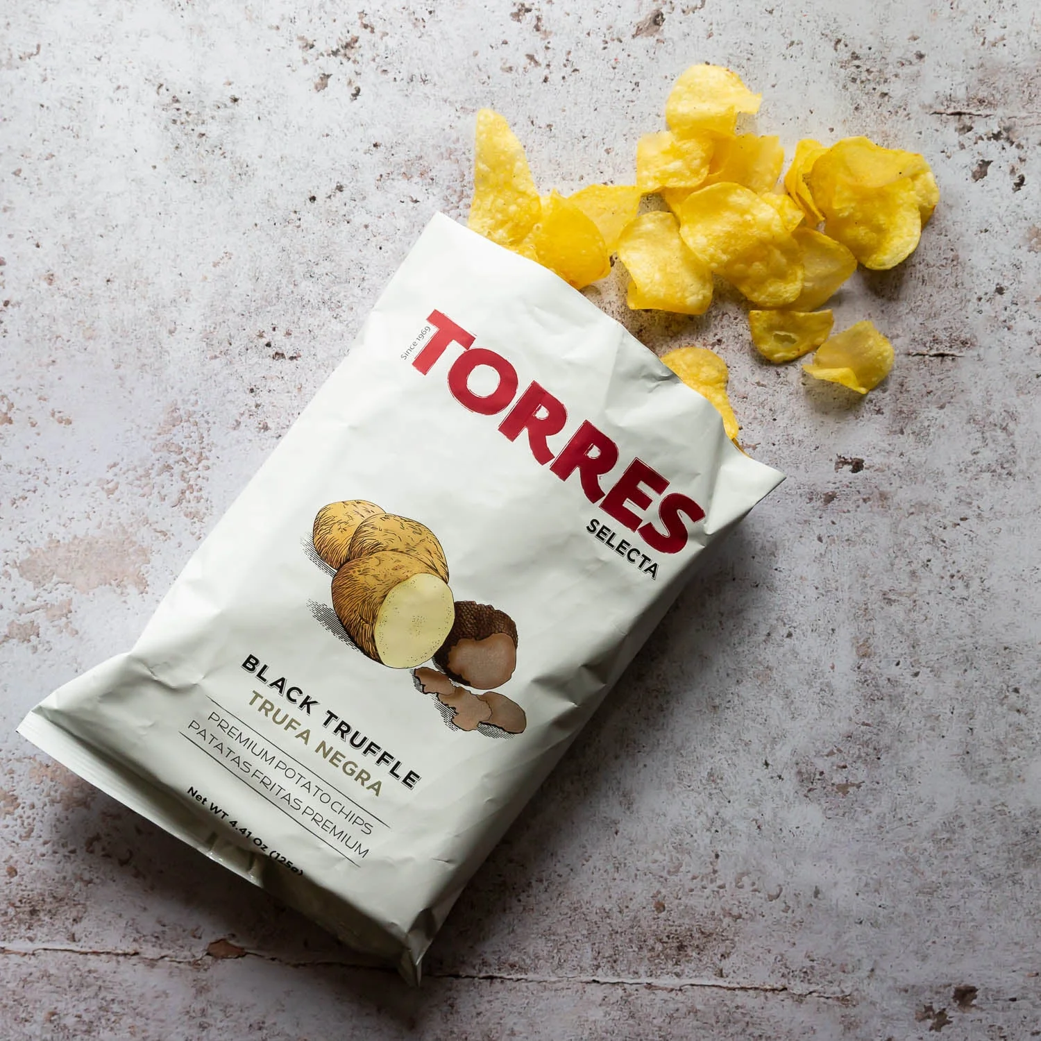 TORRES Black Truffle Potato Chips - Image 4